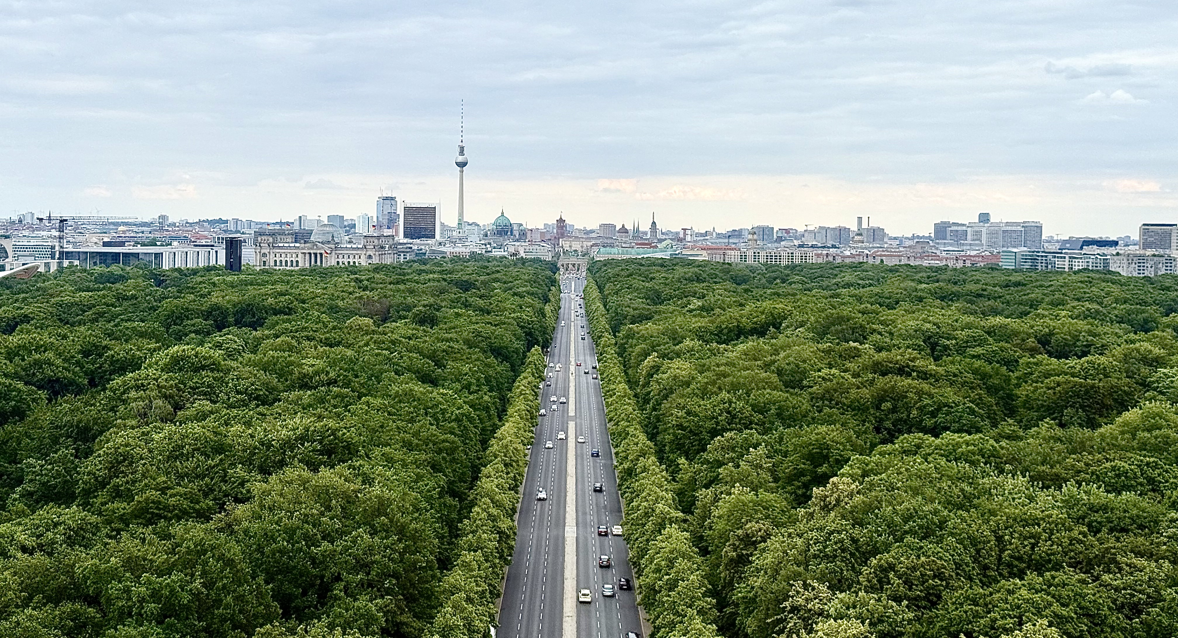 Berlin Tiergarten mit Fernsehturm - Eigentumswohnungen Berlin